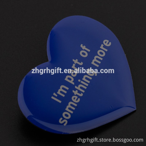 Heart Shaped Design Tin Button Badege/Pin Badge/Badges